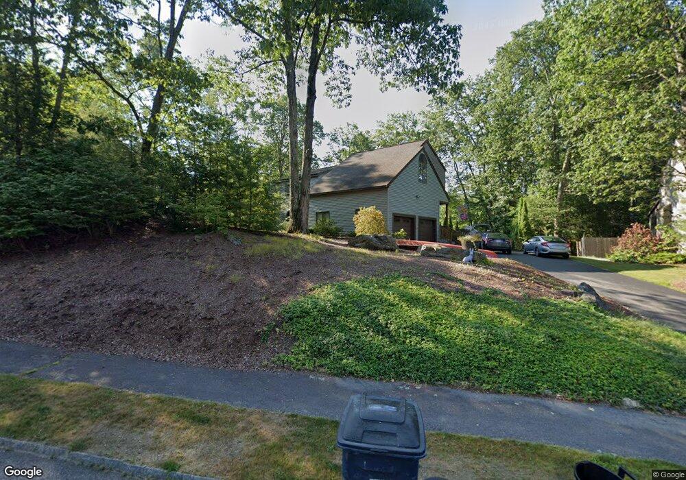 5 Deacon Dr, Nashua, NH 03063 - photo 1