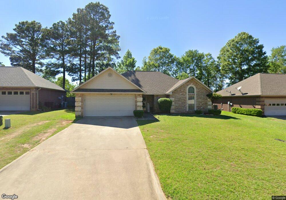 511 E Greenfield Dr, Wake Village, TX 75501 - photo 1