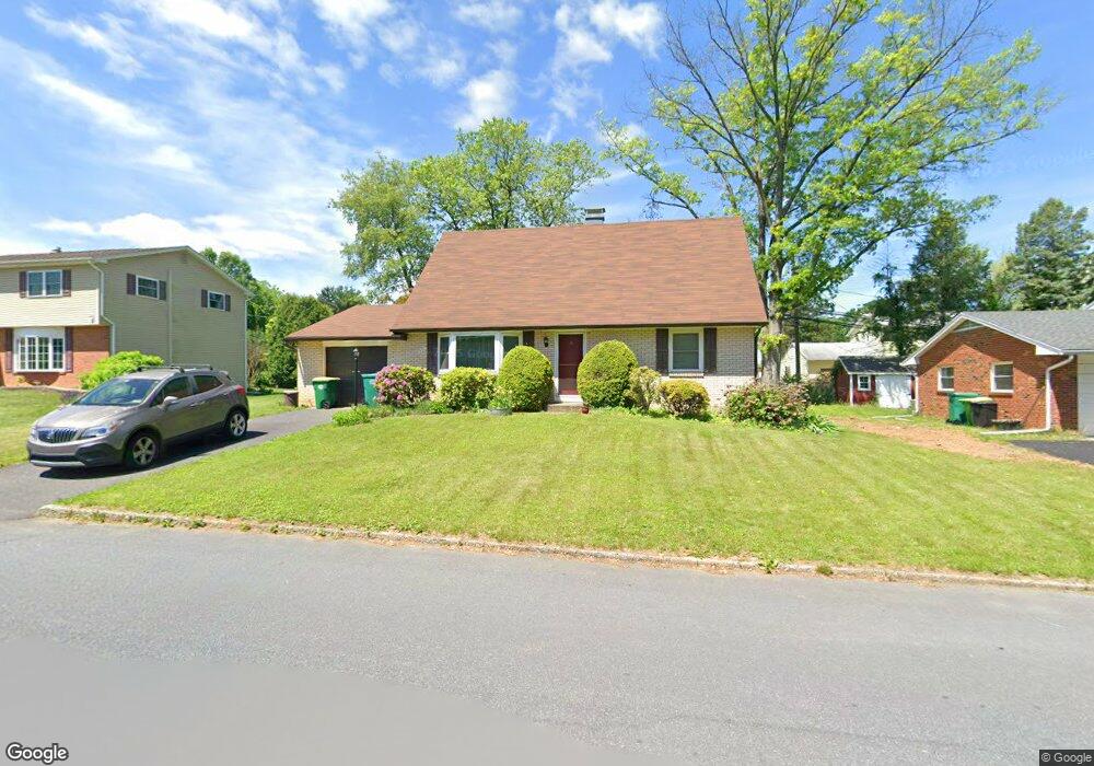 1270 Walnut Ln, Macungie, PA 18062 - photo 1