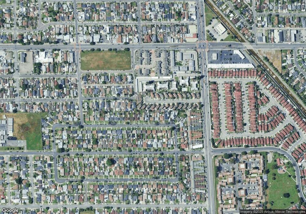 872 W Kemp Ct, Compton, CA 90220 - photo 1