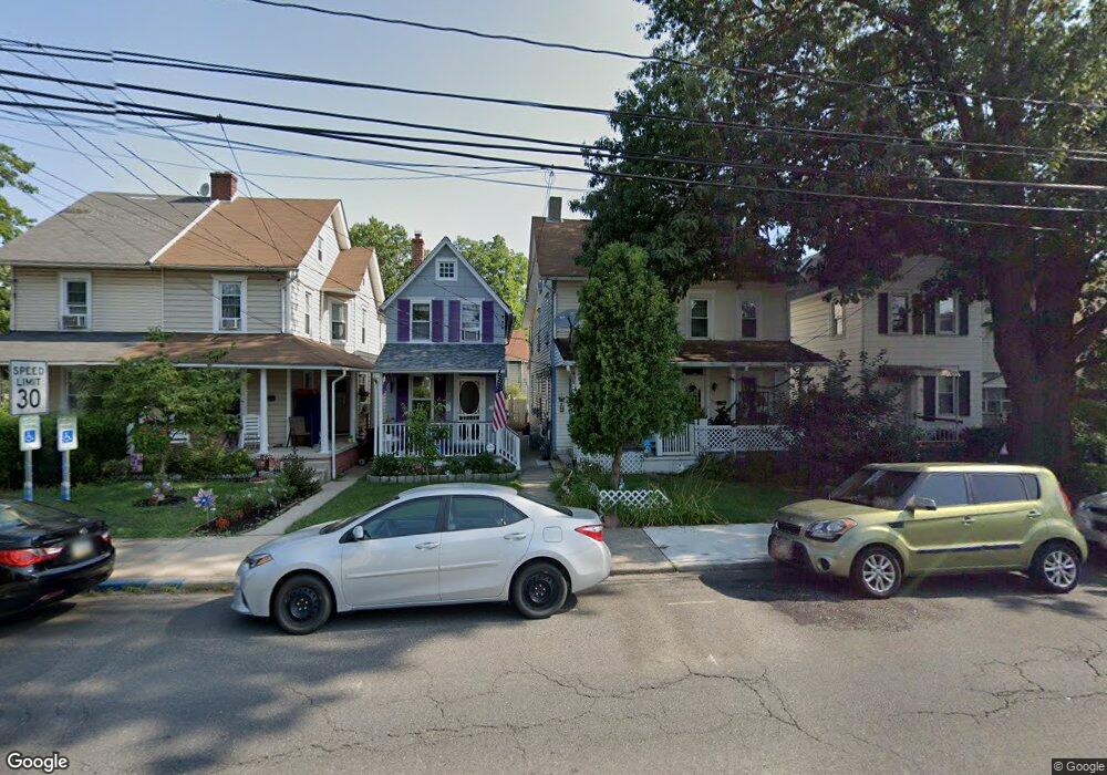 717 W Broad St, Quakertown, PA 18951 - photo 1