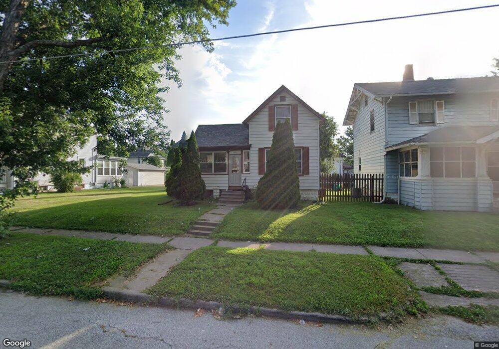 321 S Hancock Ave, Davenport, IA 52802 - photo 1