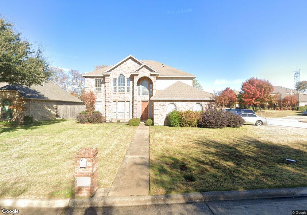 789 Trails End Cir, Hurst, TX 76054 - photo 1