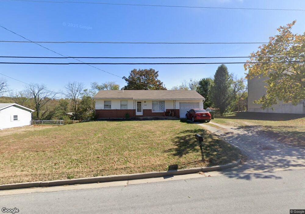 2242 Vichy Rd, Rolla, MO 65401 - photo 1