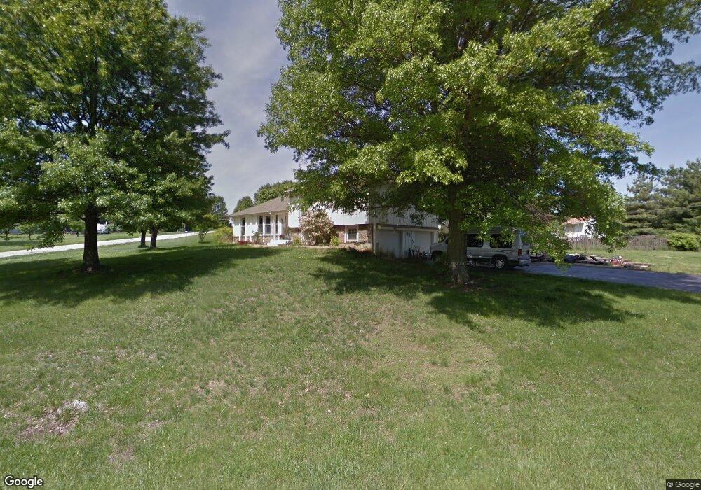 5370 Apache Ct, Shawnee, KS 66226 - photo 1