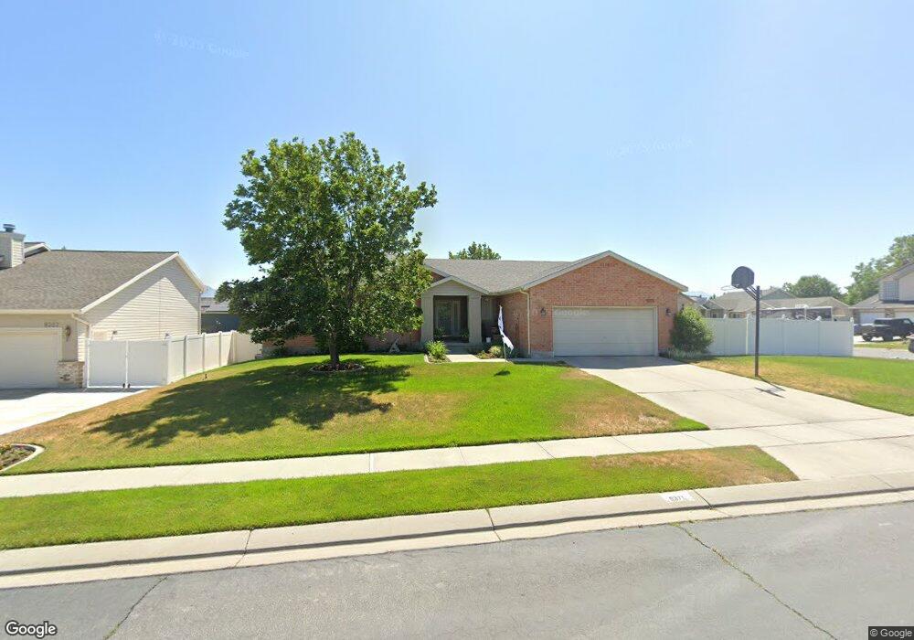 9371 Welby Hills Dr, West Jordan, UT 84088 - photo 1