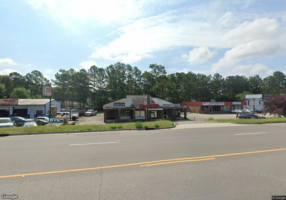 724 N Reilly Rd, Fayetteville, NC 28303 - photo 1