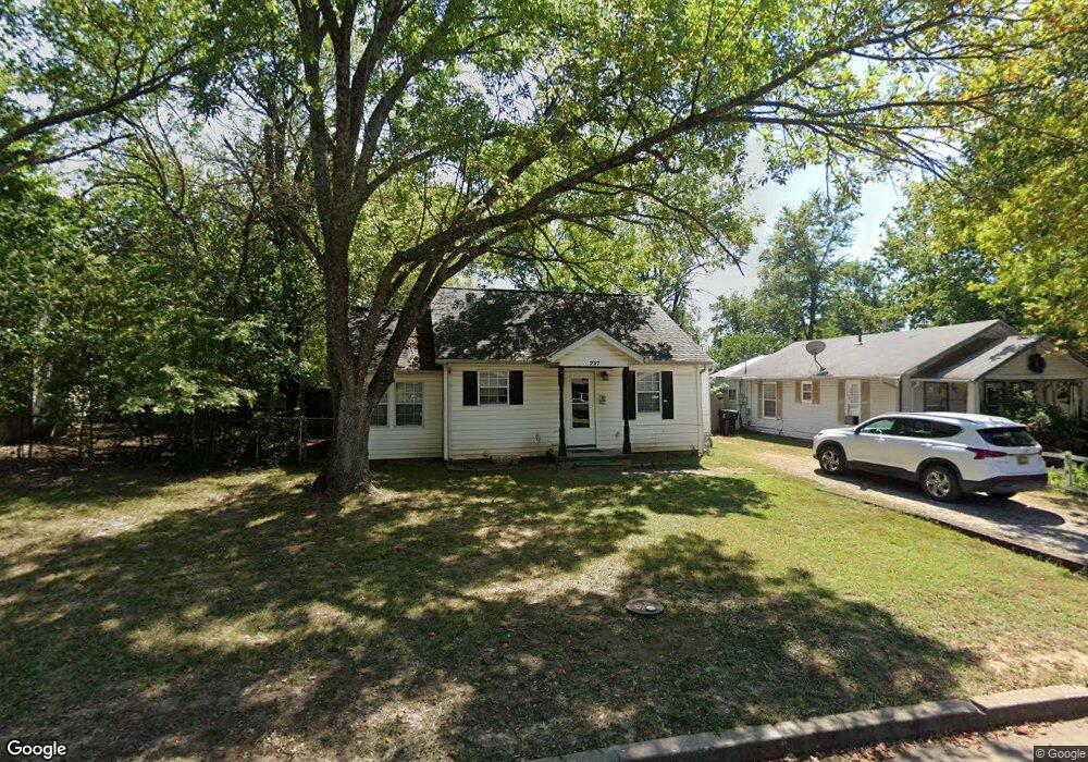 227 E Freeport St, Broken Arrow, OK 74012 - photo 1