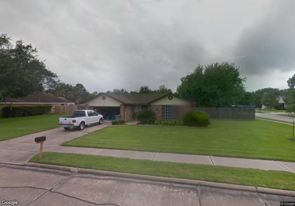 1401 Kent Way, Friendswood, TX 77546 - photo 1