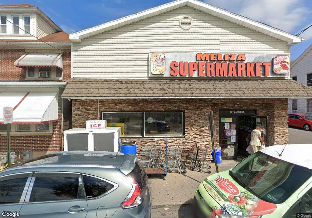 601 Alter St, Hazleton, PA 18201 - photo 1