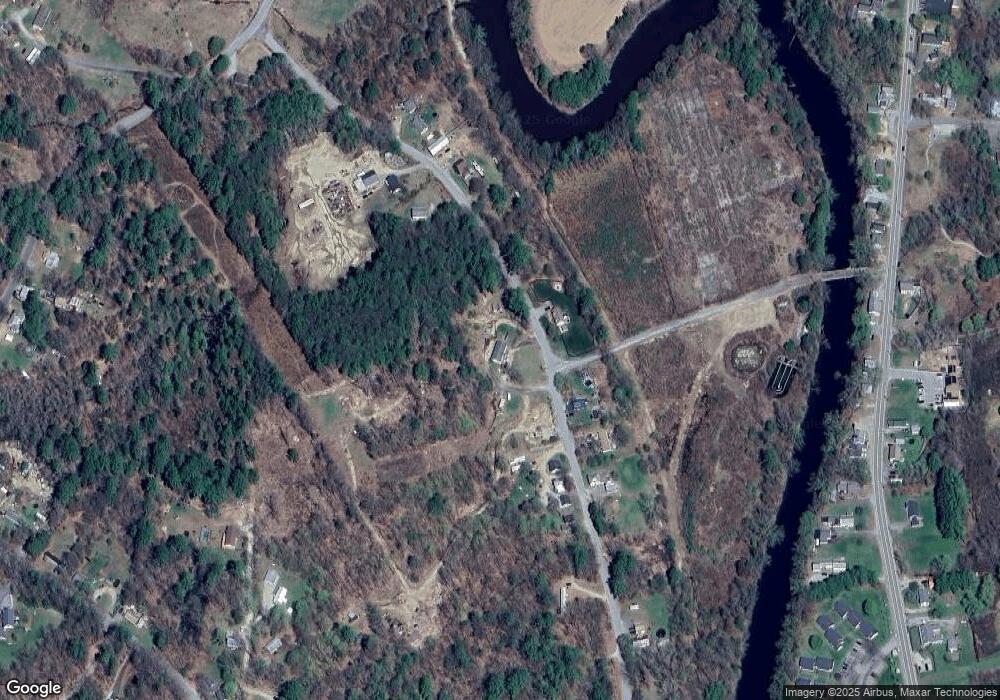 90 Howard St, Winchester, NH 03470 - photo 1