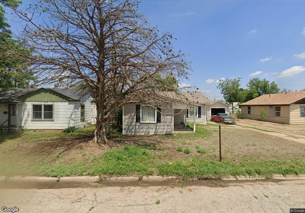 2212 W 11th St, Plainview, TX 79072 - photo 1