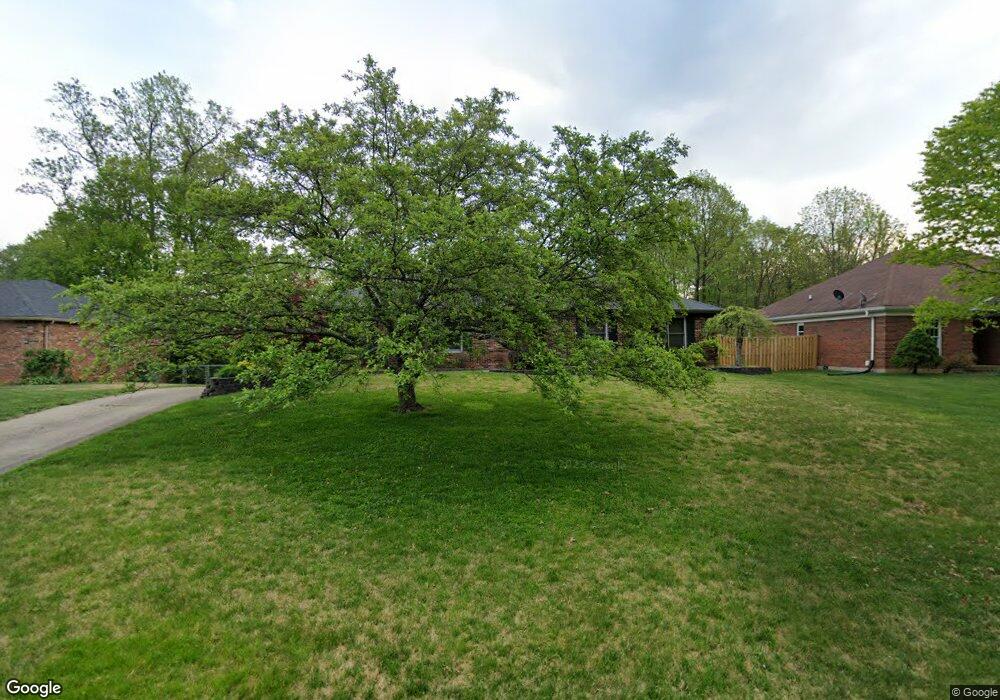 4622 Shadyview Dr, Floyds Knobs, IN 47119 - photo 1