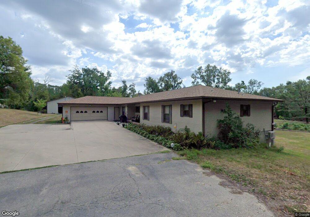 1510 27th St SE, Cedar Rapids, IA 52403 - photo 1