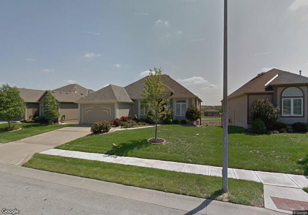 1439 Brompton Ln, Raymore, MO 64083 - photo 1