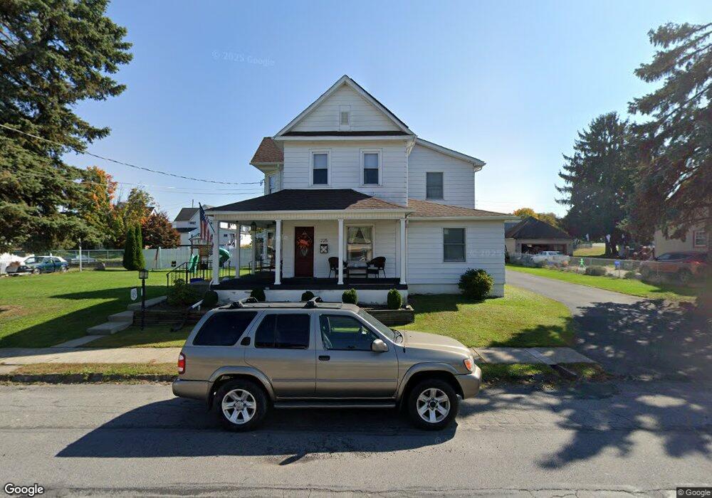 225 Center St, Dupont, PA 18641 - photo 1