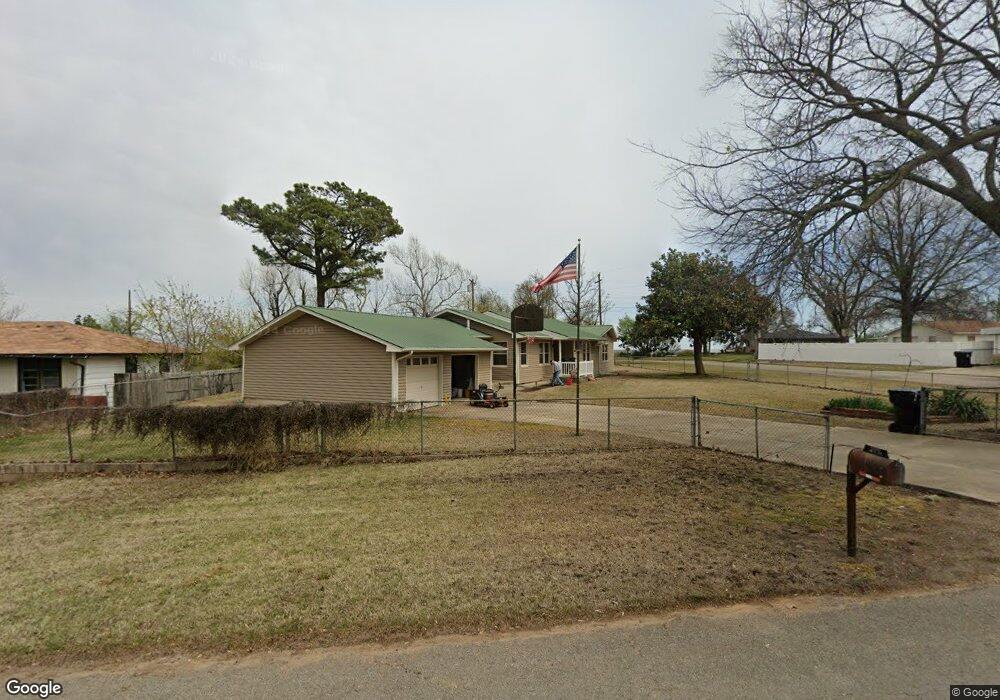 440 S 4th St, McLoud, OK 74851 - photo 1