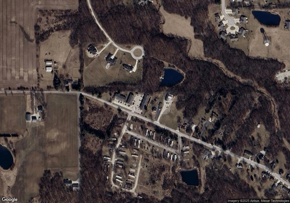 Roanoke Heights Apartments, Roanoke, IN 46783 - photo 1