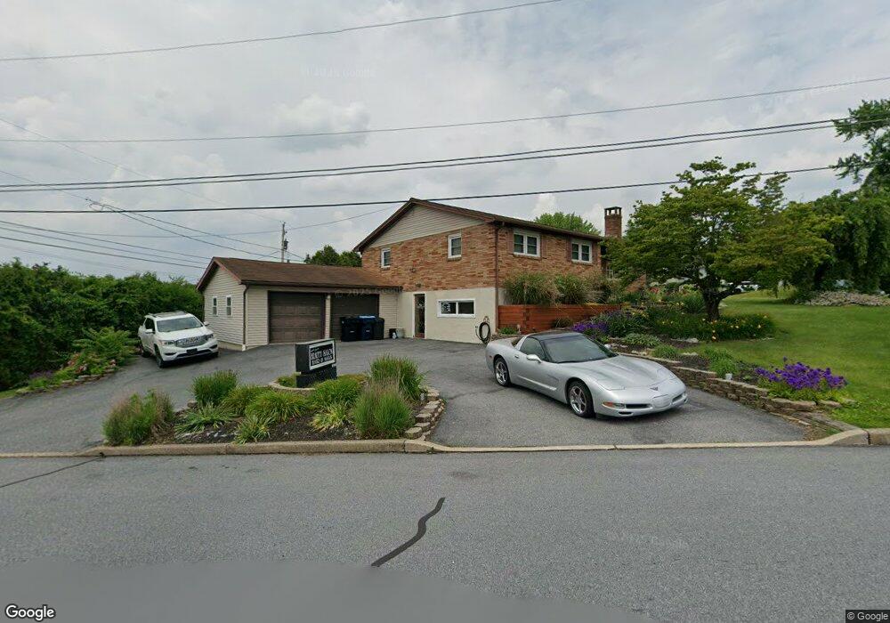 135 1st Ave, Walnutport, PA 18088 - photo 1