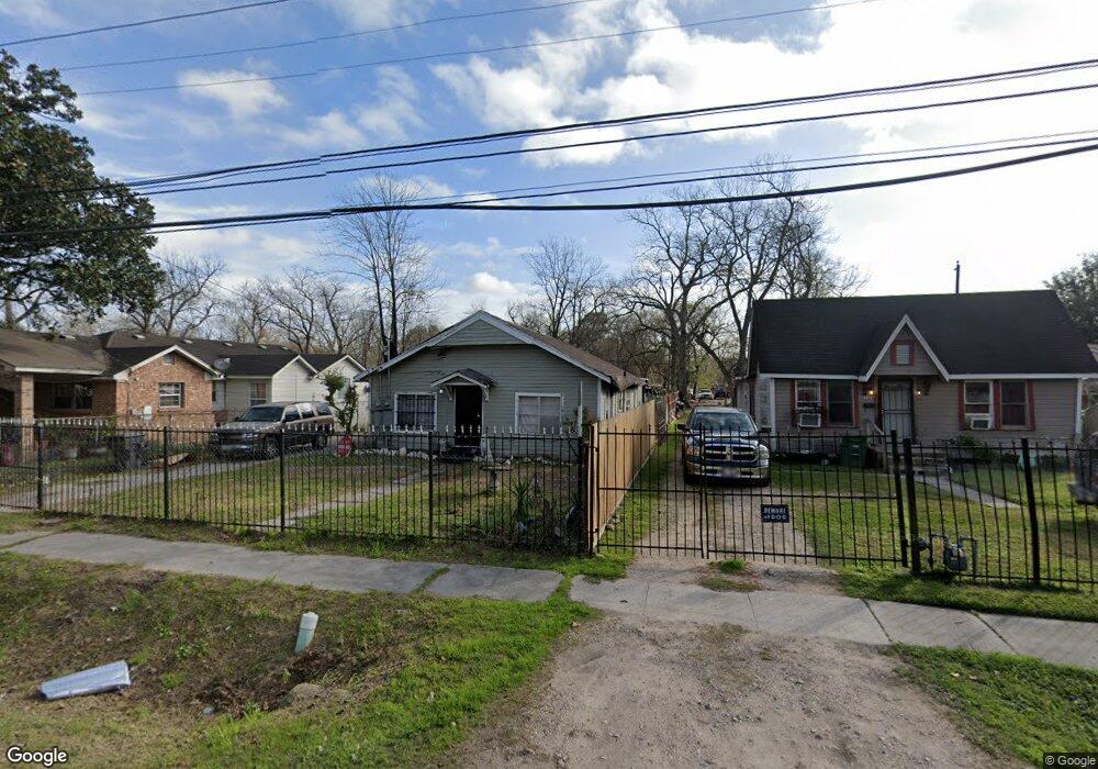 8814 Lomax St, Houston, TX 77093 - photo 1