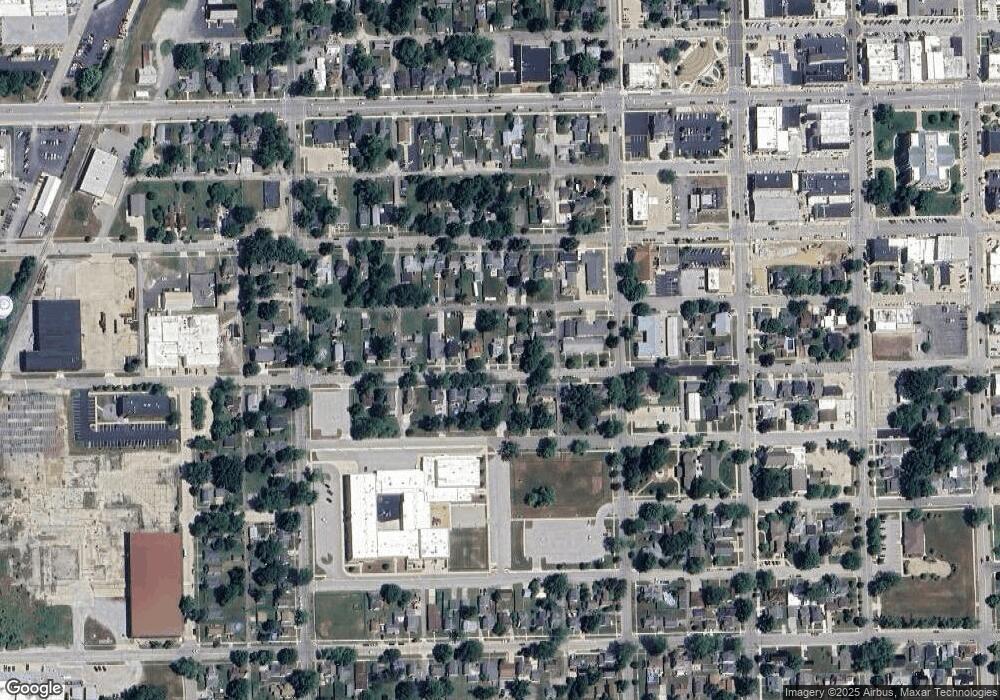 326 W 11th St, Auburn, IN 46706 - photo 1