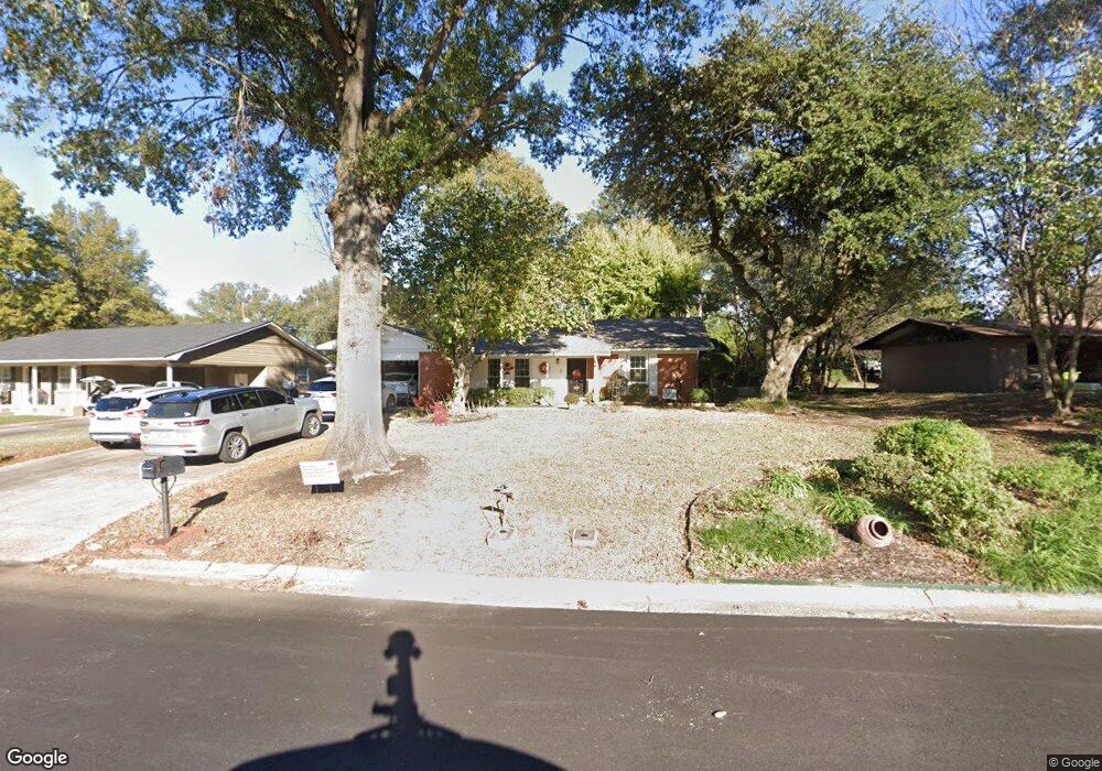 1917 Laural Ln, Stuttgart, AR 72160 - photo 1