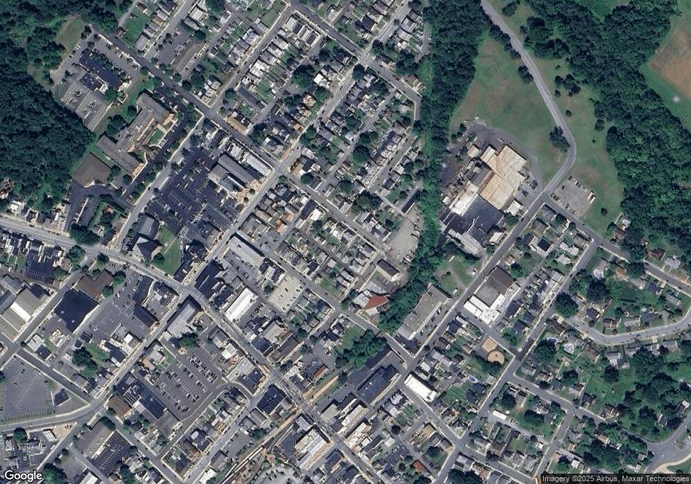 34 E 5th St, Boyertown, PA 19512 - photo 1