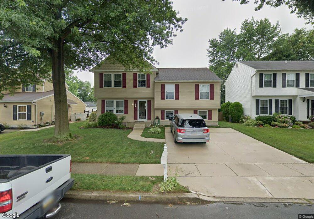 109 Independence Dr, Morrisville, PA 19067 - photo 1