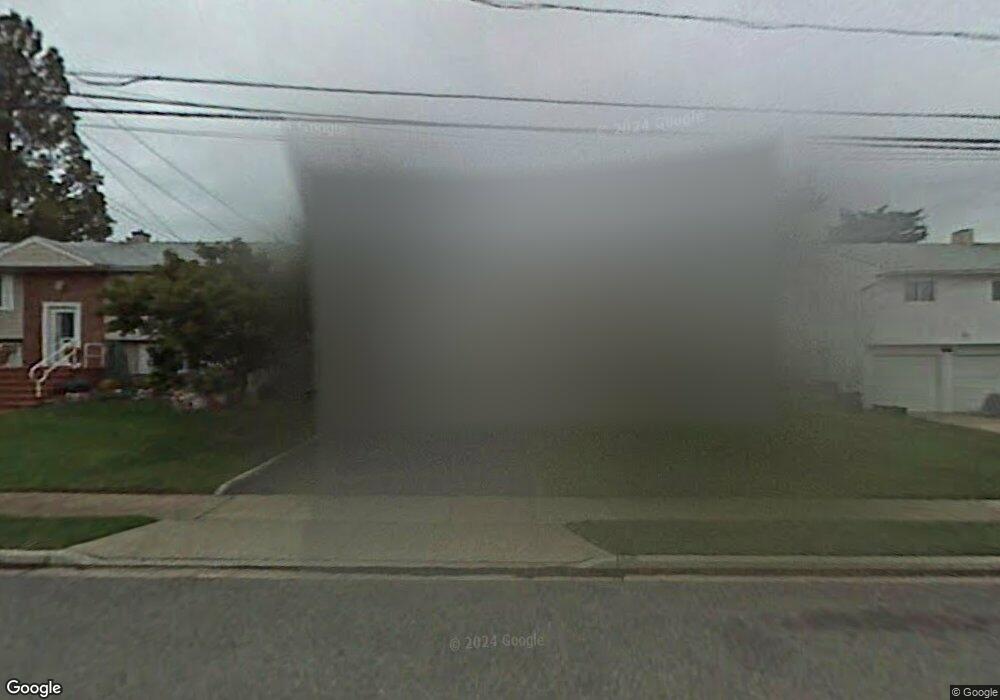 2061 Kenneth Rd, Merrick, NY 11566 - photo 1