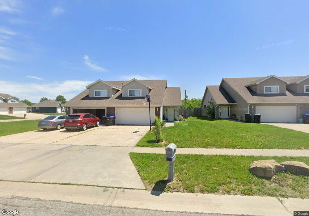 4418 SE Oakview Ct, Topeka, KS 66609 - photo 1