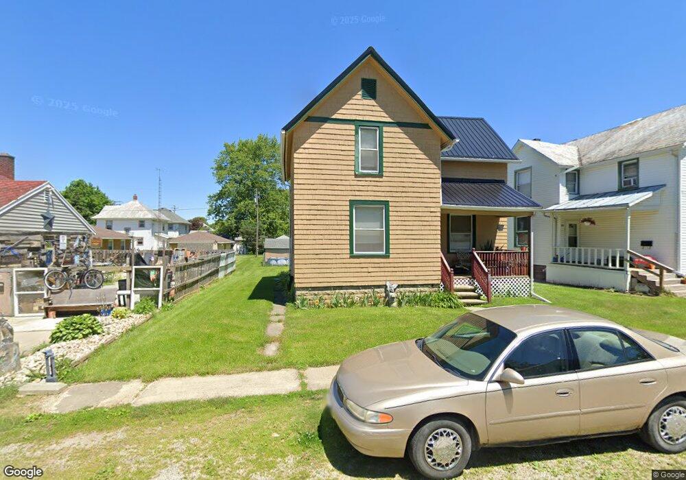 412 Wallace Ave, Bucyrus, OH 44820 - photo 1