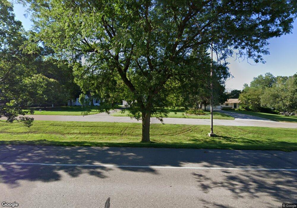 2205 W Oakland Ave, Austin, MN 55912 - photo 1