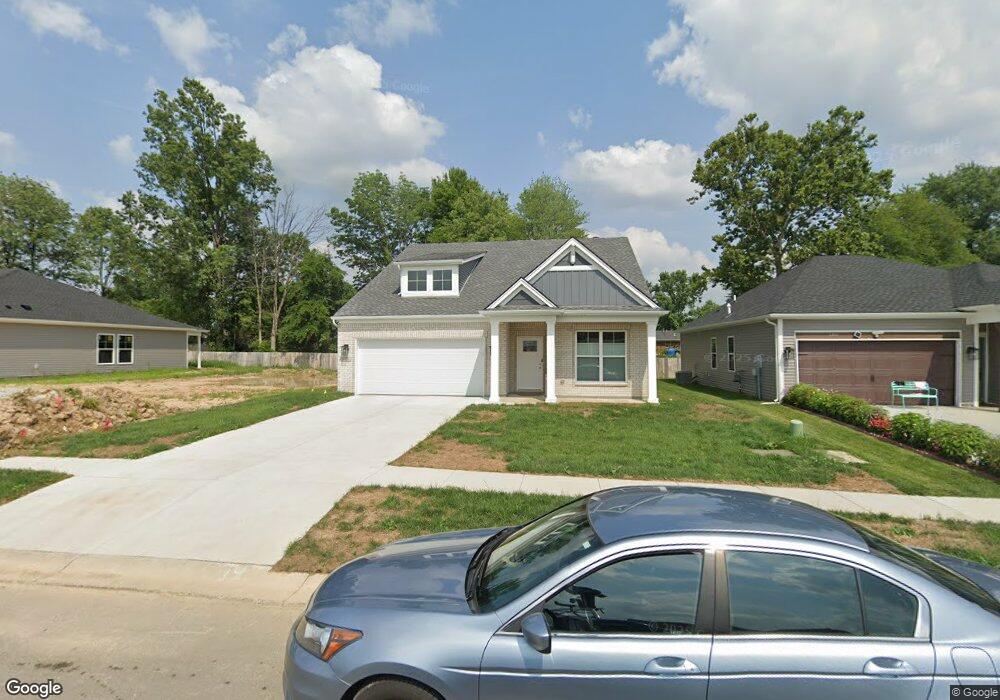 6438 Oak Village Dr, Louisville, KY 40228 - photo 1