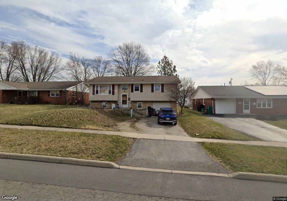 2633 Greenacre Dr, Findlay, OH 45840 - photo 1