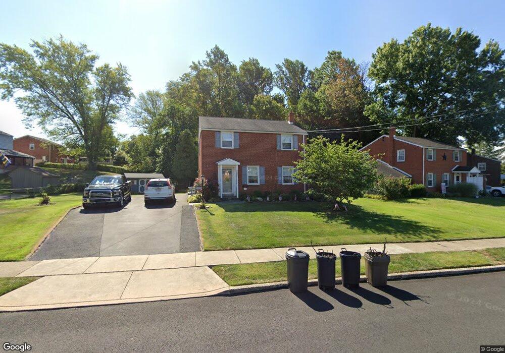 4896 Jackson Dr, Brookhaven, PA 19015 - photo 1