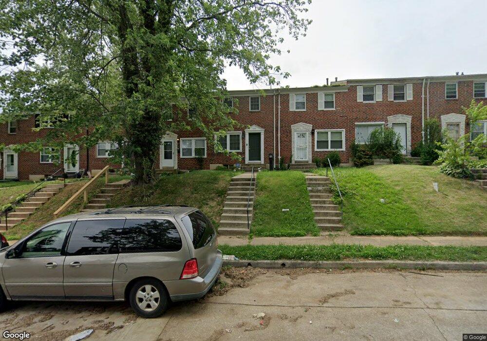 658 Charraway Rd, Baltimore, MD 21229 - photo 1