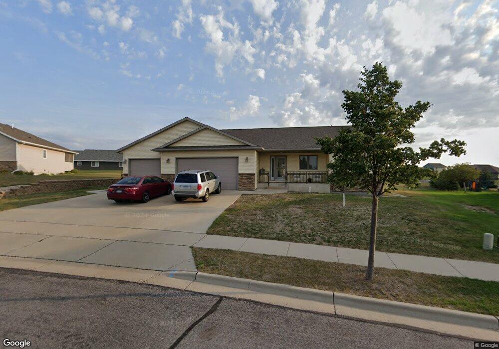 1900 Henle Dr, New Ulm, MN 56073 - photo 1