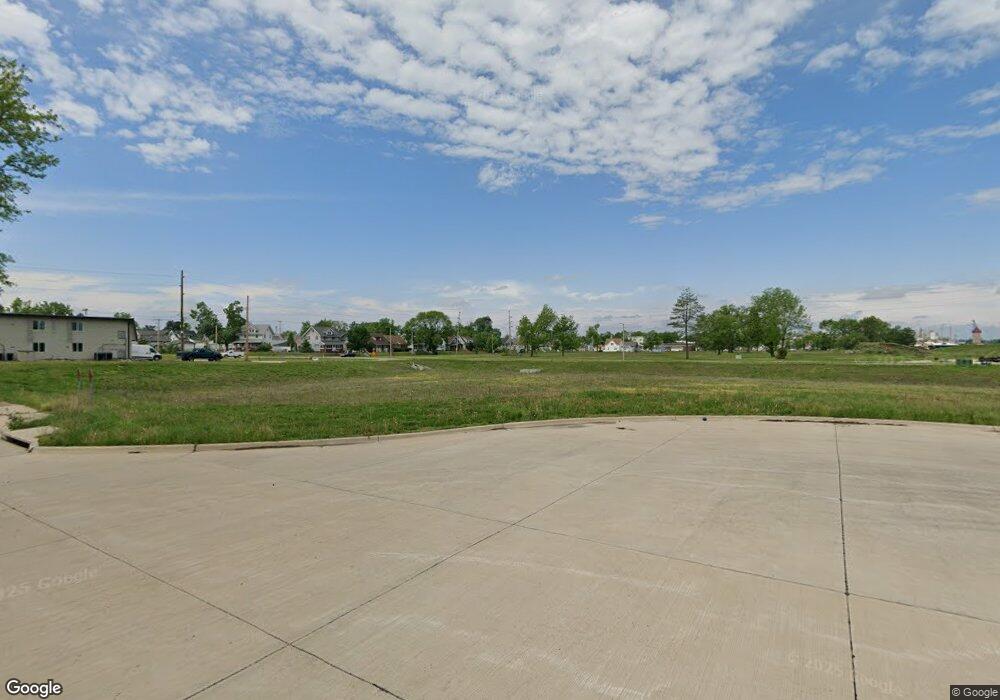 66 22nd Ave SW, Cedar Rapids, IA 52404 - photo 1