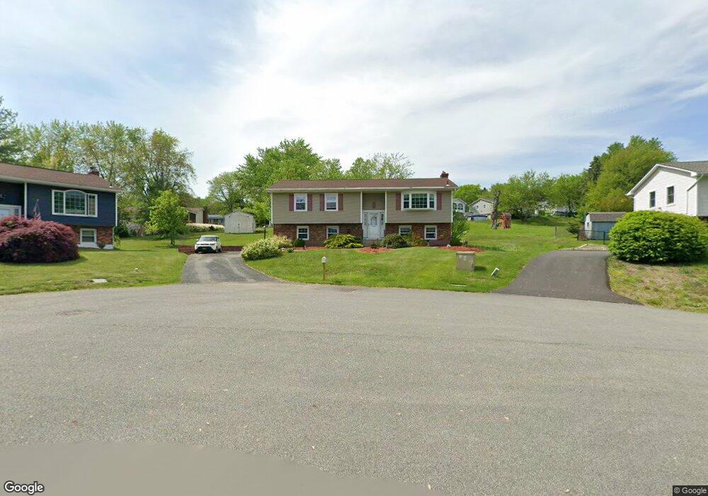 11 Alden Ct, Fishkill, NY 12524 - photo 1