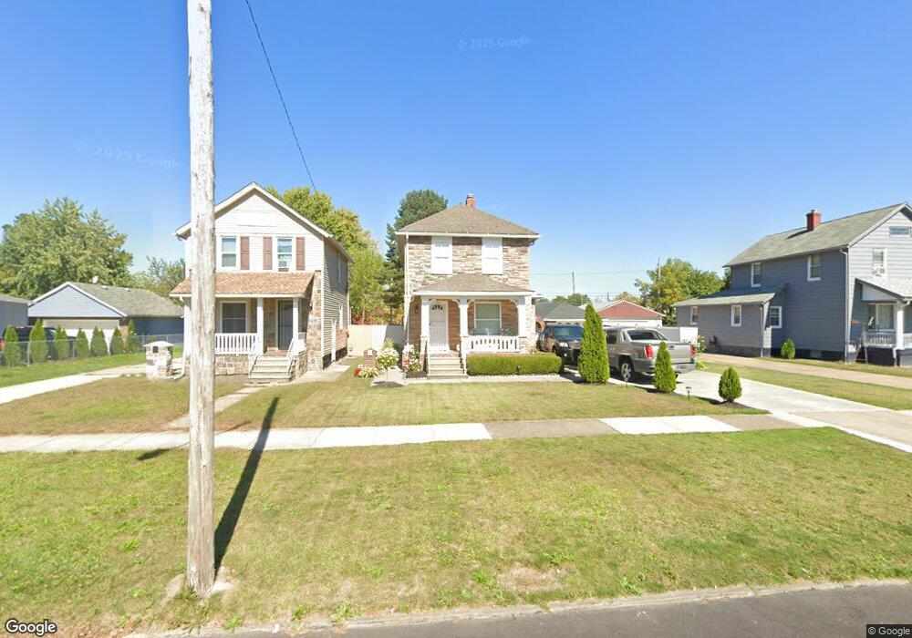 2421 E 29th St, Lorain, OH 44055 - photo 1