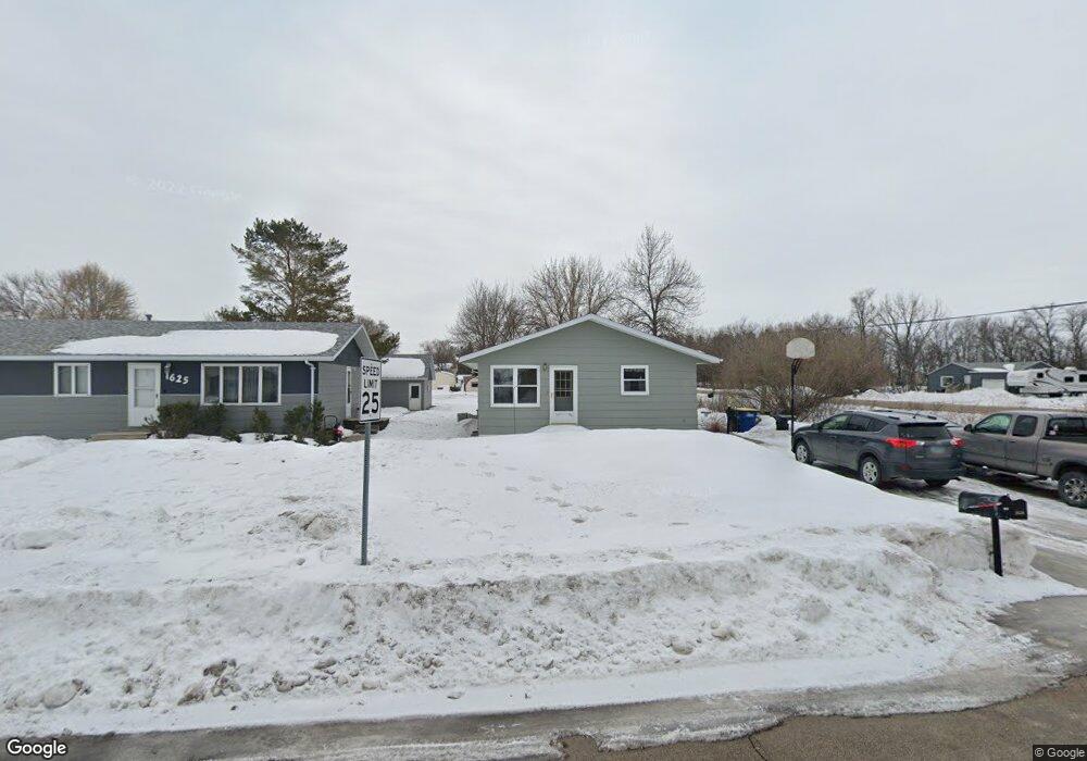 1629 15th St SW, Jamestown, ND 58401 - photo 1