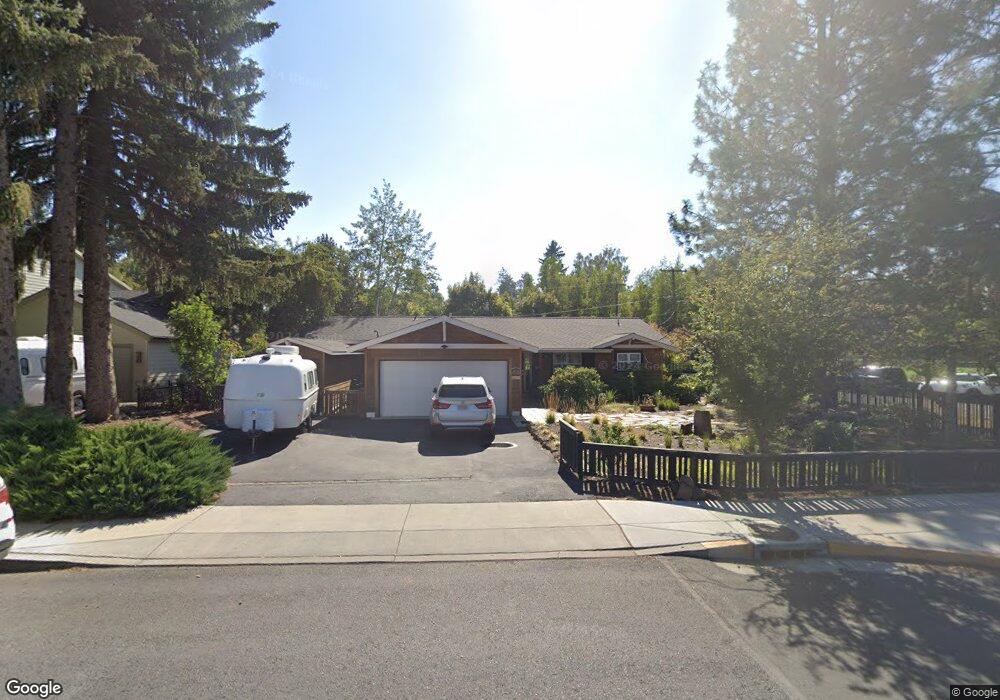 1404 NW Harmon Blvd, Bend, OR 97701 - photo 1