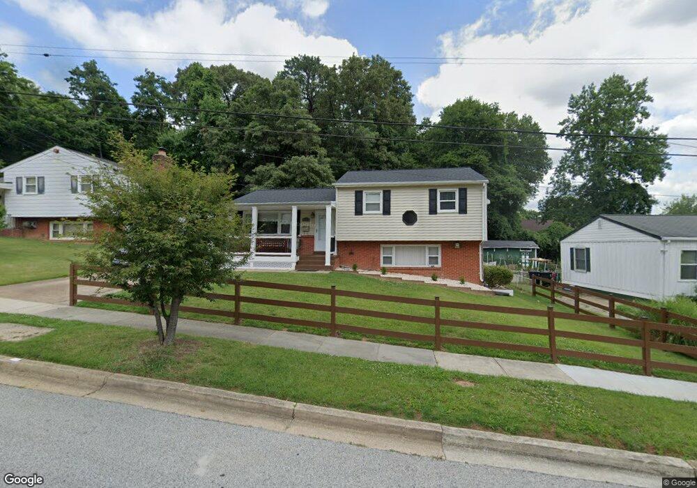 8802 Mchenry Ln, Lanham, MD 20706 - photo 1