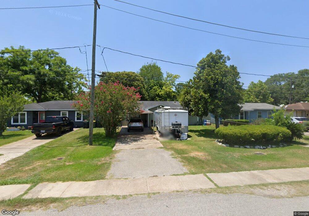 2510 S Sacramento Ave, Pearland, TX 77581 - photo 1