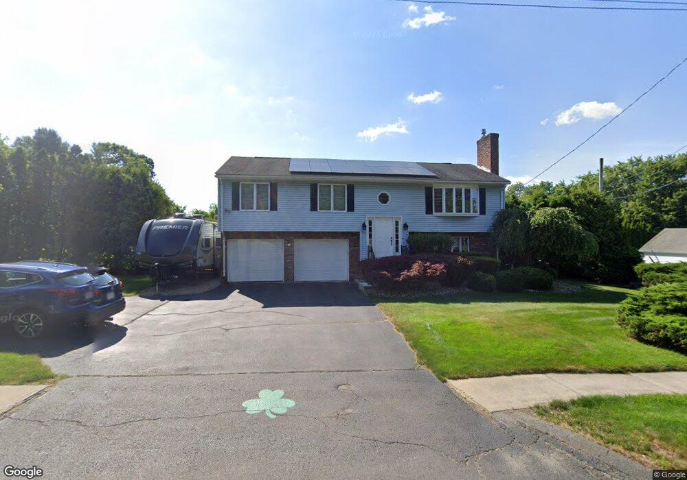 724 Center St, Ludlow, MA 01056 - photo 1
