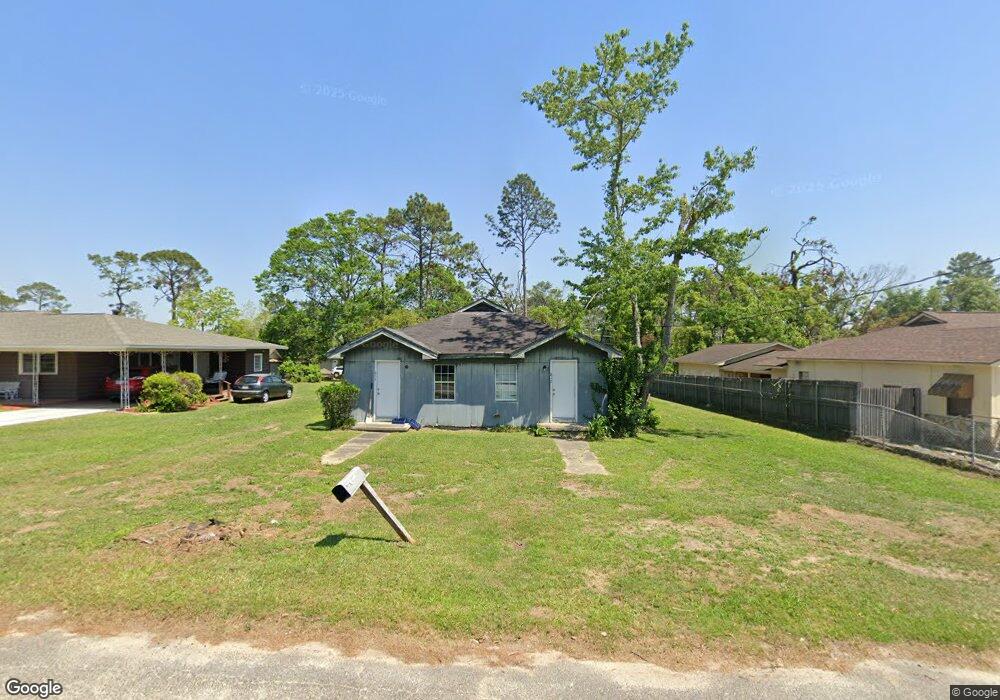 812 Grady Ave N, Douglas, GA 31533 - photo 1