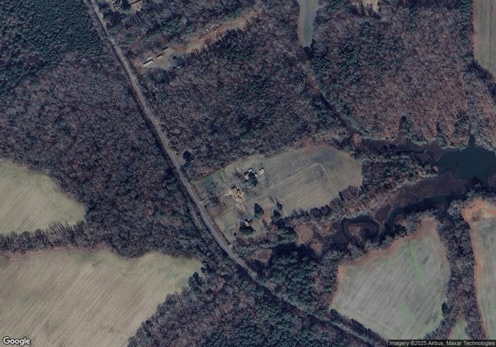 5239 Paige Rd, Gloucester, VA 23061 - photo 1