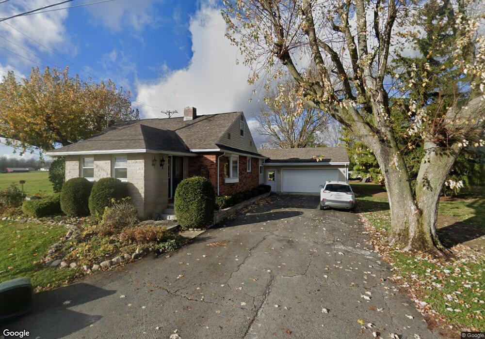 15761 Sidney St, Wapakoneta, OH 45895 - photo 1