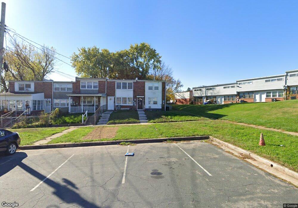 801 Seckel Ct, Halethorpe, MD 21227 - photo 1