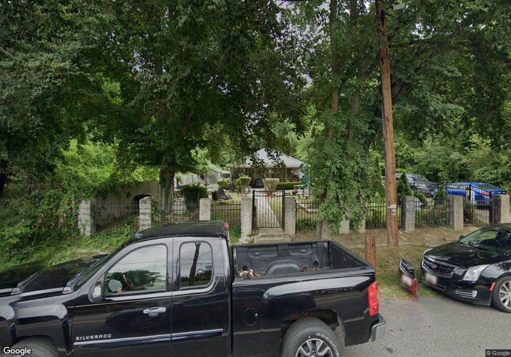 6528 Bock Rd, Oxon Hill, MD 20745 - photo 1